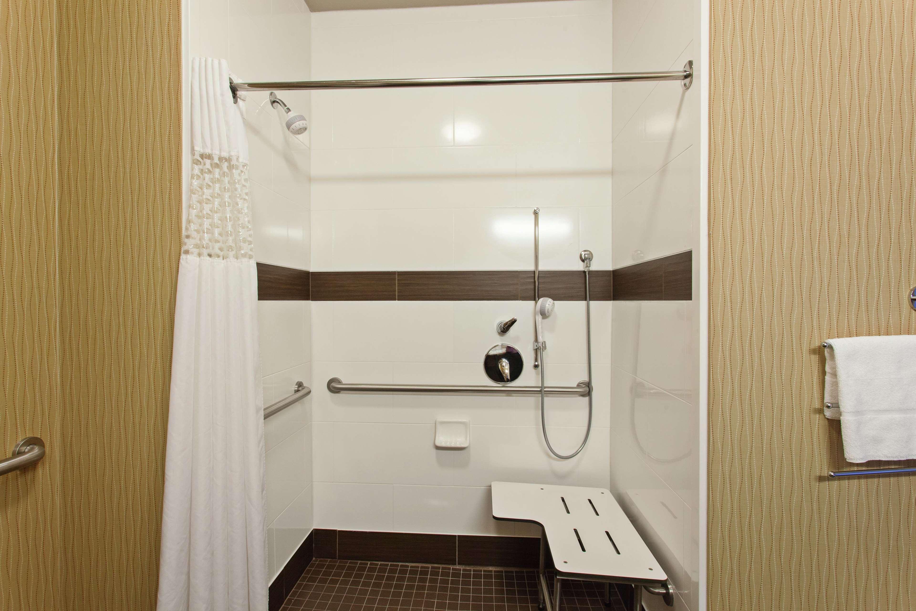 Hampton Inn Seattle/Everett Downtown Экстерьер фото