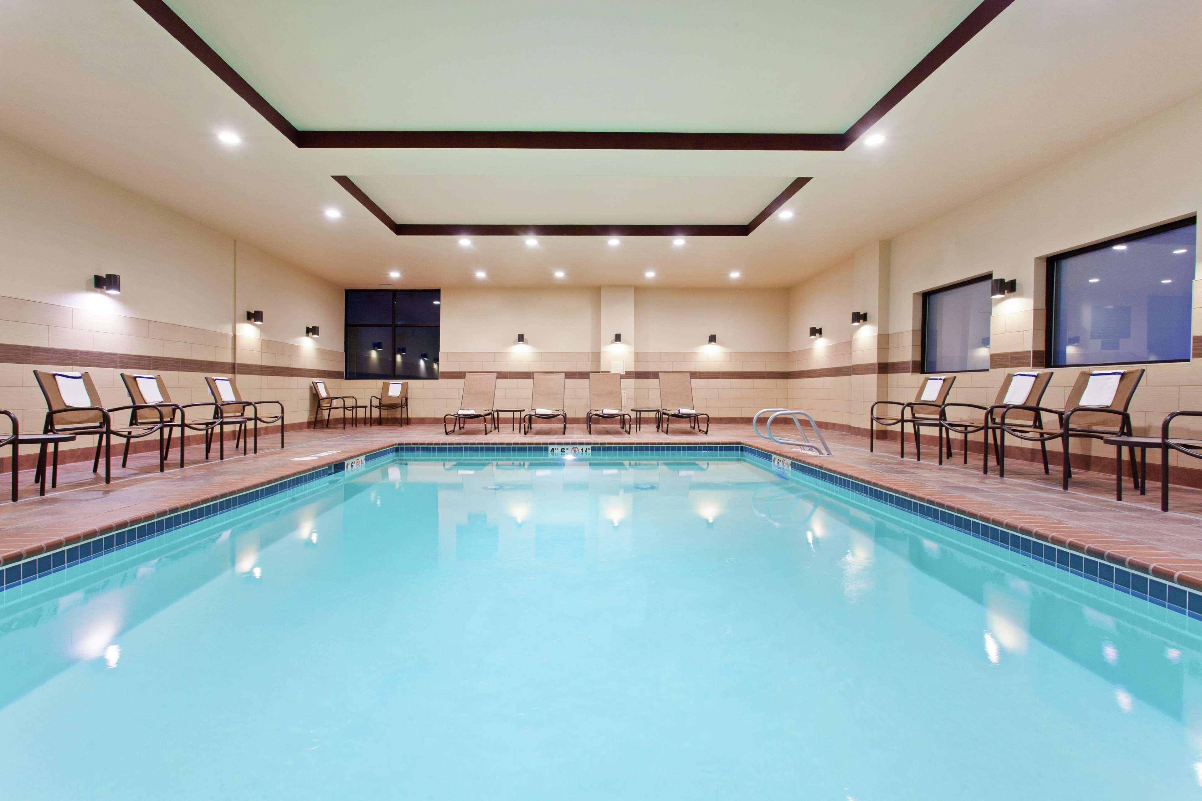 Hampton Inn Seattle/Everett Downtown Экстерьер фото