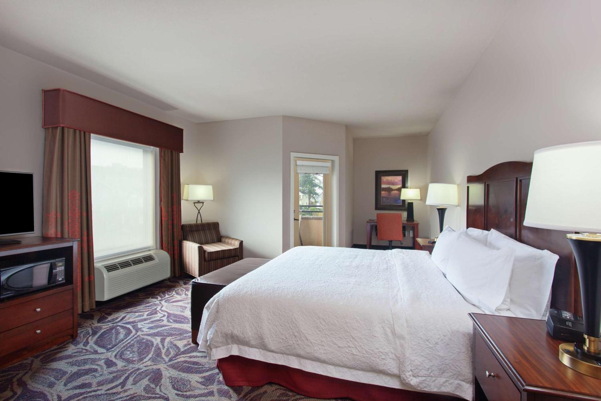 Hampton Inn Seattle/Everett Downtown Экстерьер фото